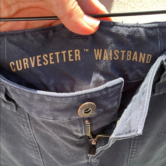 Duluth Trading Curvesetter Cargo Pants with Pockets - Picture 8 of 10
